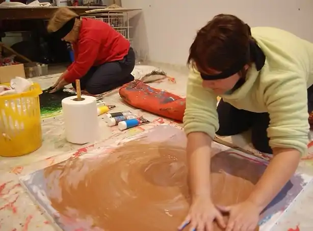 PEINTURE À L'AVEUGLE